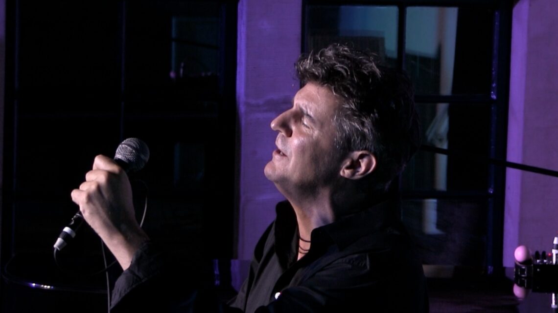 Roger Stein singt live im Glashaus Derneburg